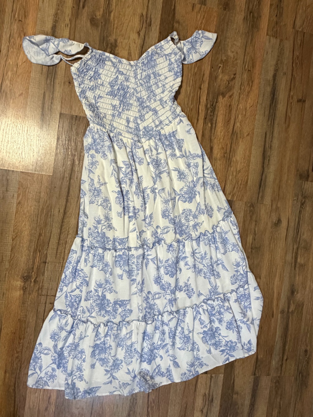 Inspired hearts floral dress size large